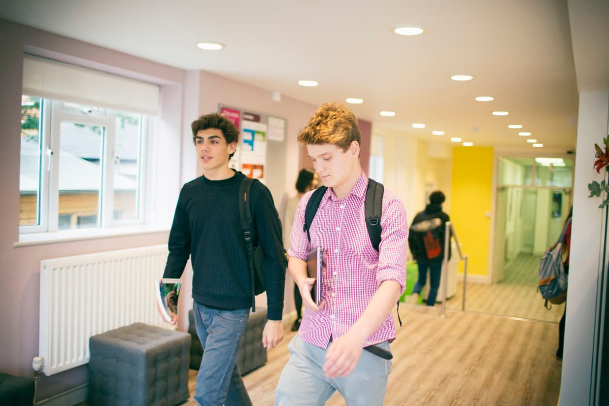 Kings Education image 5