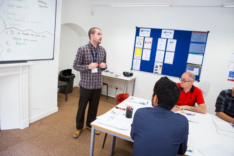 Oxford International English Schools image 3